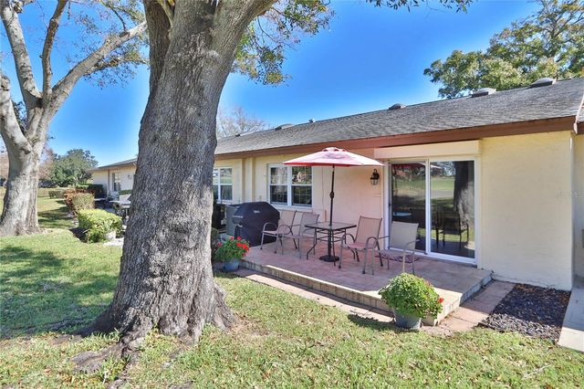 880 MACLAREN DRIVE N B, Palm Harbor, FL 34684