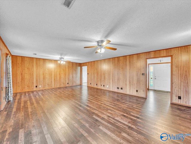 465 Byron Moman Road, Albertville, AL 35950