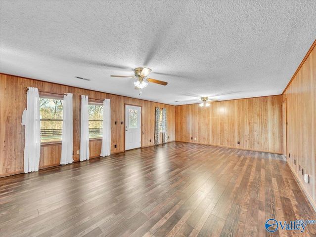 465 Byron Moman Road, Albertville, AL 35950