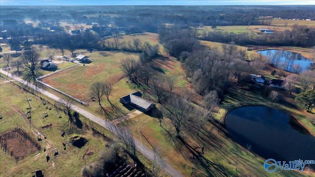 465 Byron Moman Road, Albertville, AL 35950