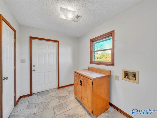 465 Byron Moman Road, Albertville, AL 35950