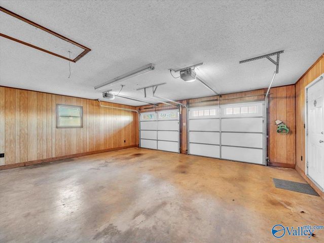 465 Byron Moman Road, Albertville, AL 35950