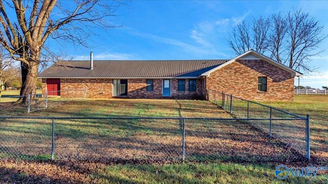 465 Byron Moman Road, Albertville, AL 35950
