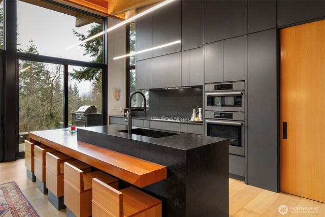 1502 Holcomb Street, Port Townsend, WA 98368