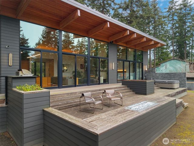 1502 Holcomb Street, Port Townsend, WA 98368