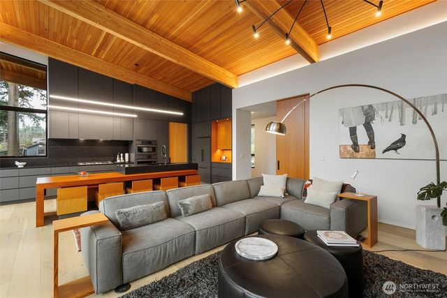 1502 Holcomb Street, Port Townsend, WA 98368