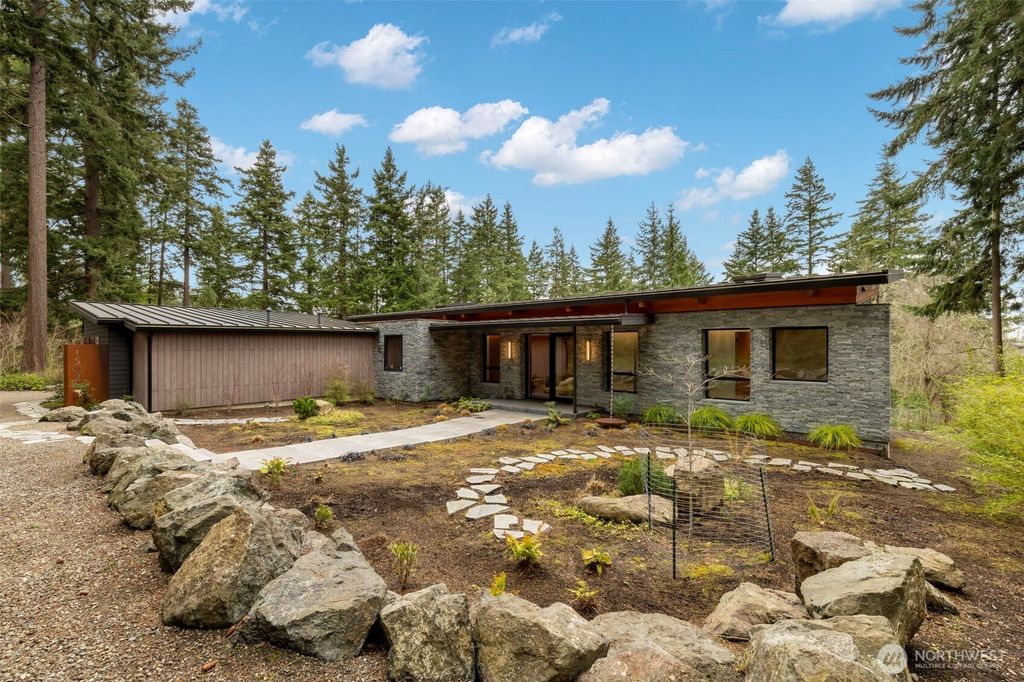 1502 Holcomb Street, Port Townsend, WA 98368