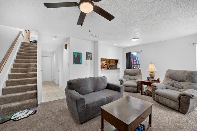 1 Meadow Lane, Bedford, TX 76021