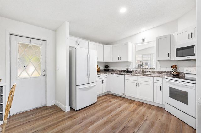 1616 BAYHILL DRIVE, Lady Lake, FL 32159