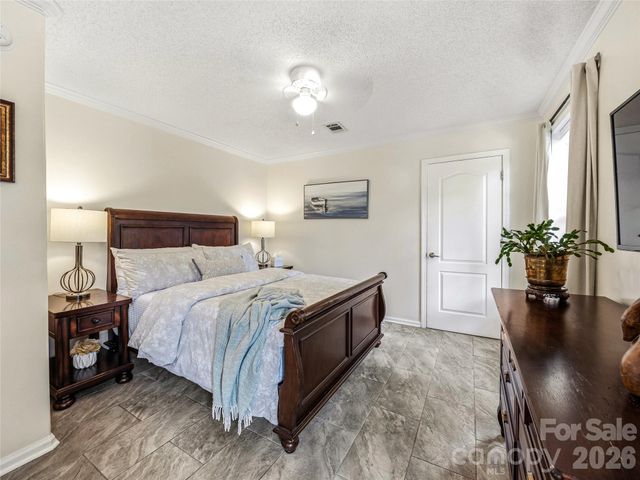 144 Hanover Street, Asheville, NC 28806