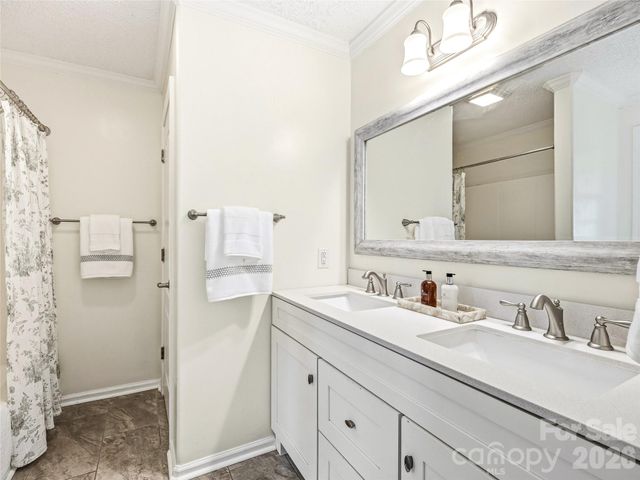 144 Hanover Street, Asheville, NC 28806