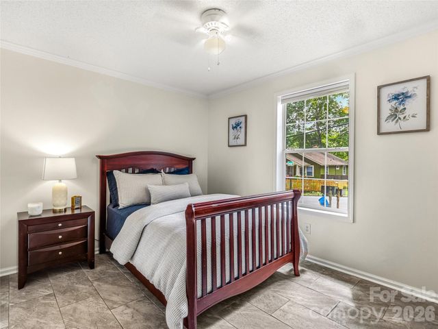 144 Hanover Street, Asheville, NC 28806