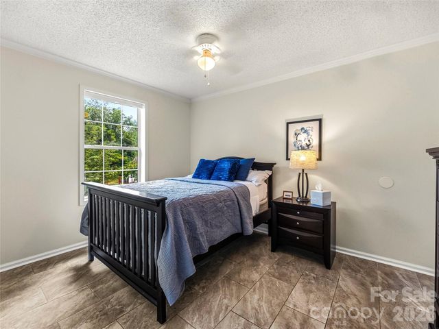 144 Hanover Street, Asheville, NC 28806