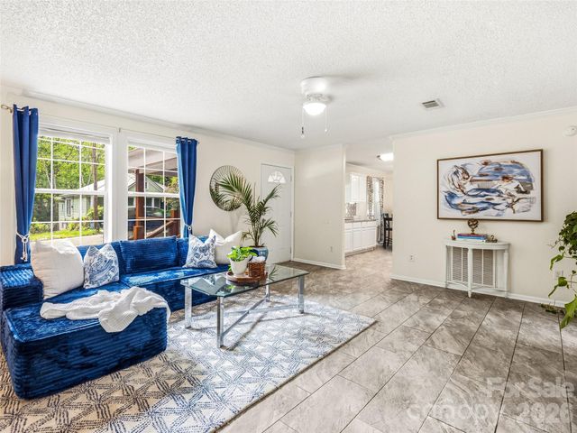 144 Hanover Street, Asheville, NC 28806