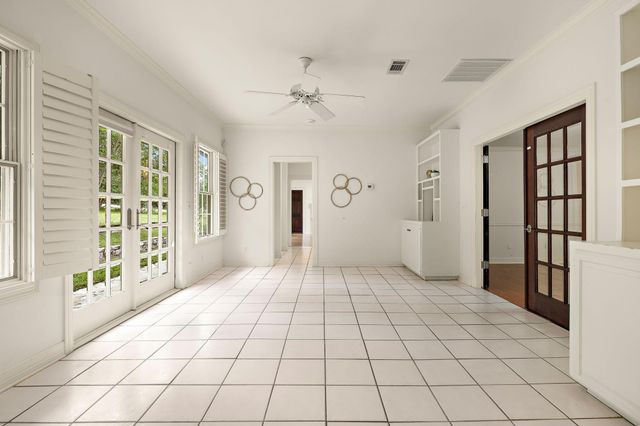 901 LAUDER DR, Spicewood, TX 78669