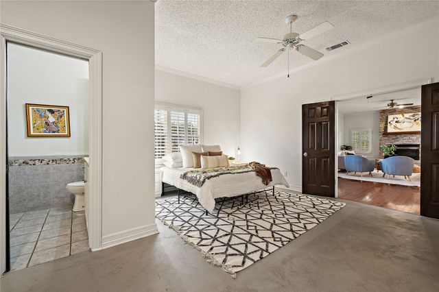 901 LAUDER DR, Spicewood, TX 78669