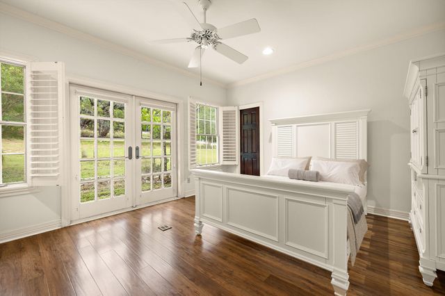 901 LAUDER DR, Spicewood, TX 78669