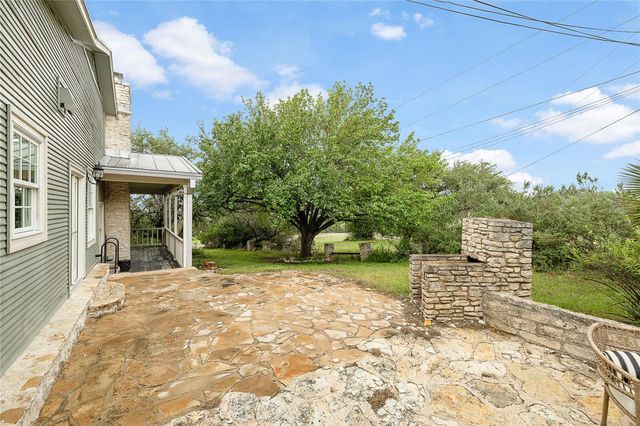 901 LAUDER DR, Spicewood, TX 78669