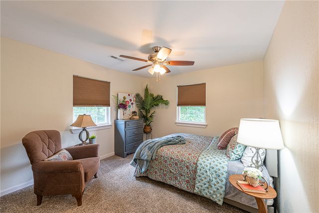 3320 N Wagner Road, Fayetteville, AR 72704