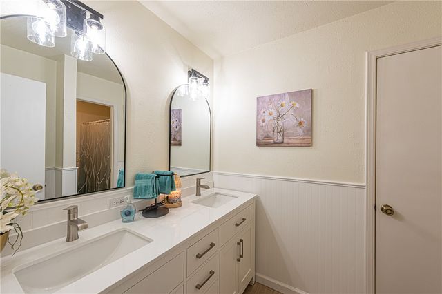 3320 N Wagner Road, Fayetteville, AR 72704
