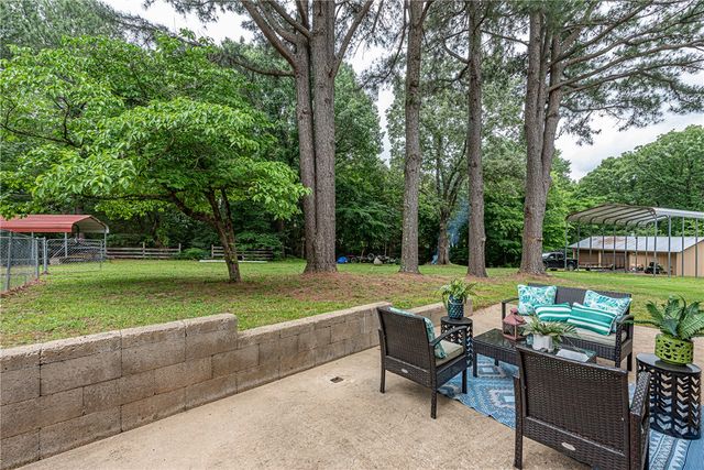 3320 N Wagner Road, Fayetteville, AR 72704
