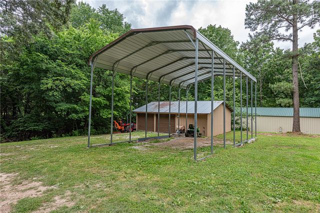 3320 N Wagner Road, Fayetteville, AR 72704