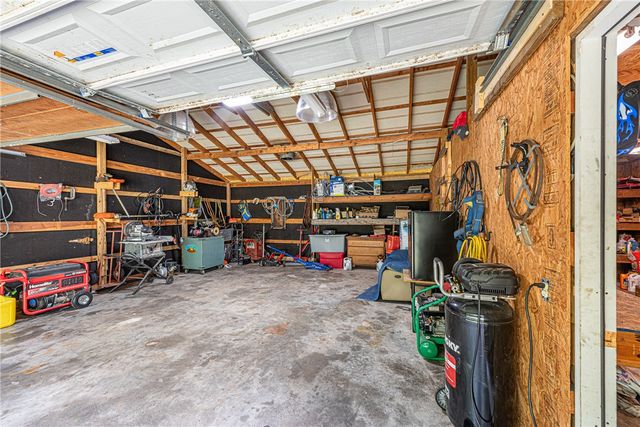 3320 N Wagner Road, Fayetteville, AR 72704
