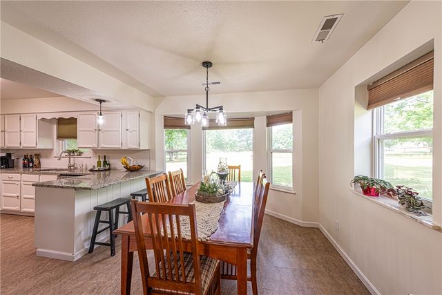 3320 N Wagner Road, Fayetteville, AR 72704