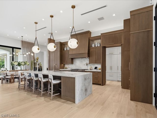 117 West ST, Naples, FL 34108