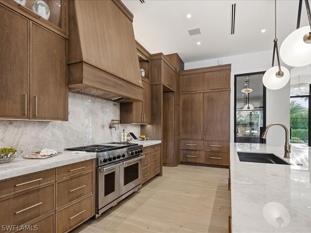 117 West ST, Naples, FL 34108