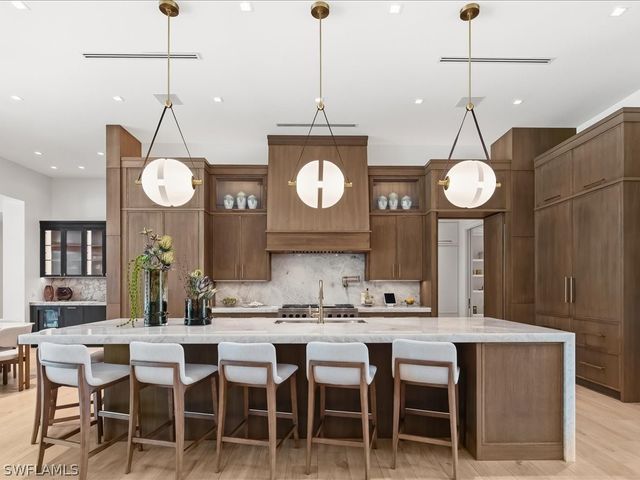 117 West ST, Naples, FL 34108