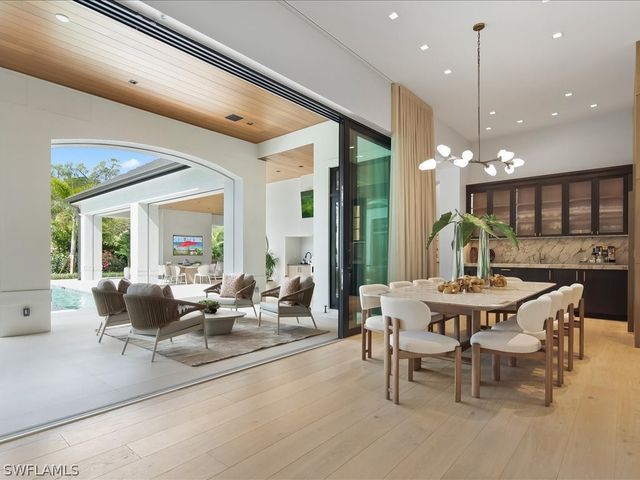 117 West ST, Naples, FL 34108