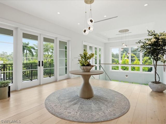 117 West ST, Naples, FL 34108