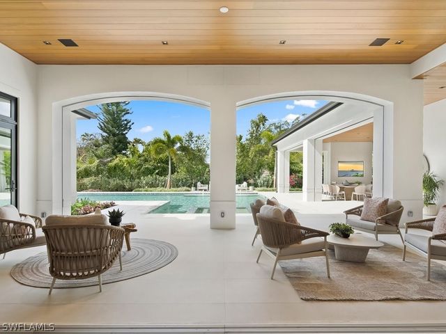 117 West ST, Naples, FL 34108