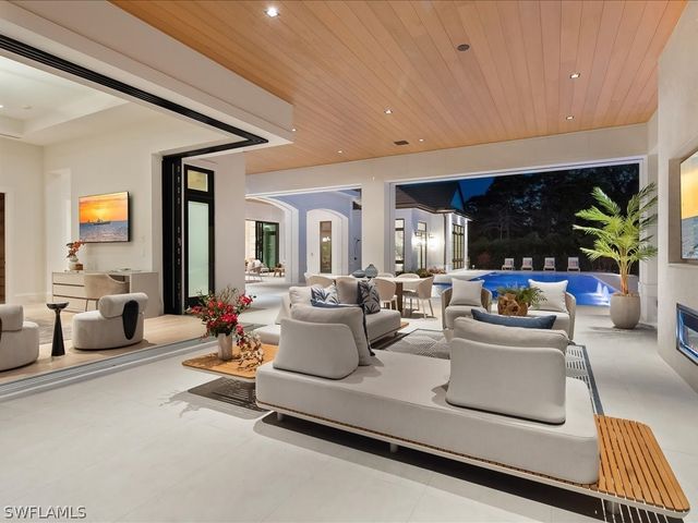 117 West ST, Naples, FL 34108