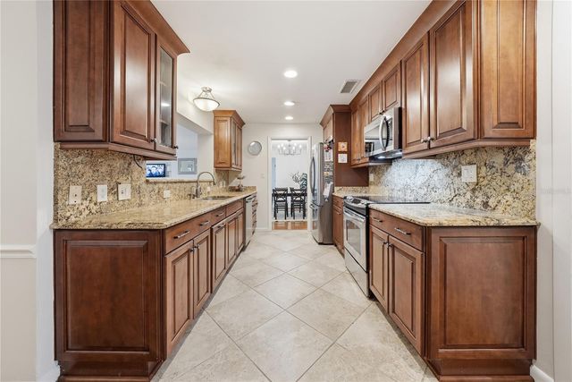 1868 JUAREZ WAY S, St Petersburg, FL 33703