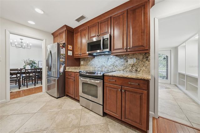 1868 JUAREZ WAY S, St Petersburg, FL 33703