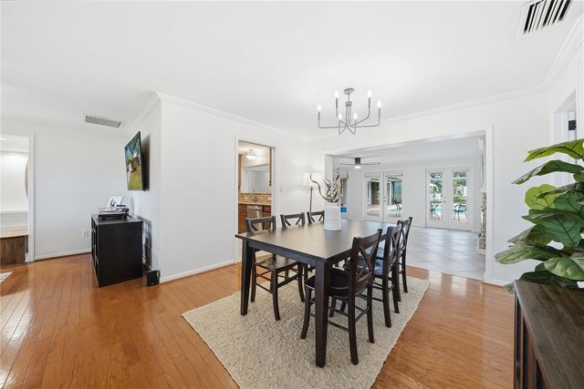 1868 JUAREZ WAY S, St Petersburg, FL 33703