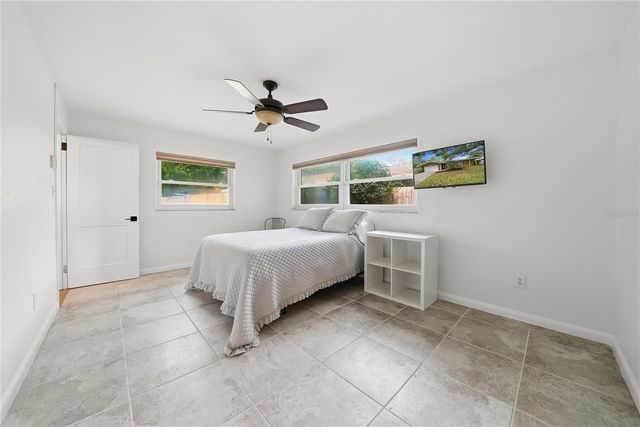 1868 JUAREZ WAY S, St Petersburg, FL 33703