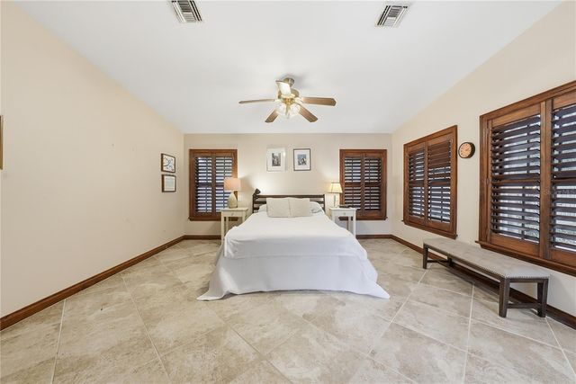 1868 JUAREZ WAY S, St Petersburg, FL 33703