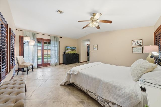 1868 JUAREZ WAY S, St Petersburg, FL 33703