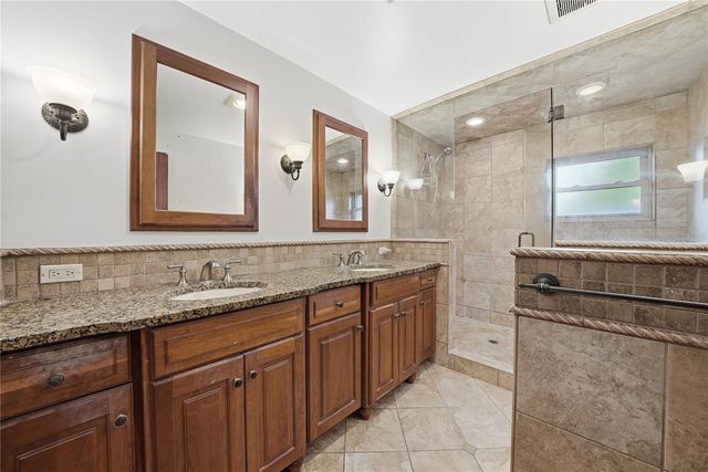 1868 JUAREZ WAY S, St Petersburg, FL 33703