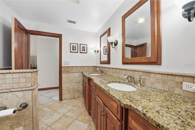 1868 JUAREZ WAY S, St Petersburg, FL 33703