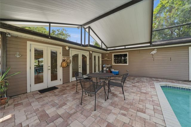 1868 JUAREZ WAY S, St Petersburg, FL 33703