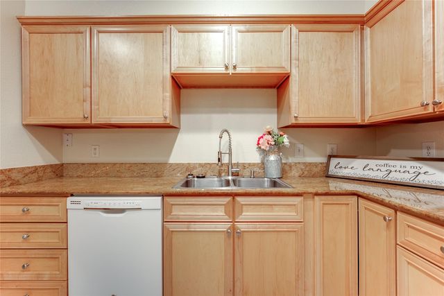 2255 Braeswood Park Drive 235, Houston, TX 77030
