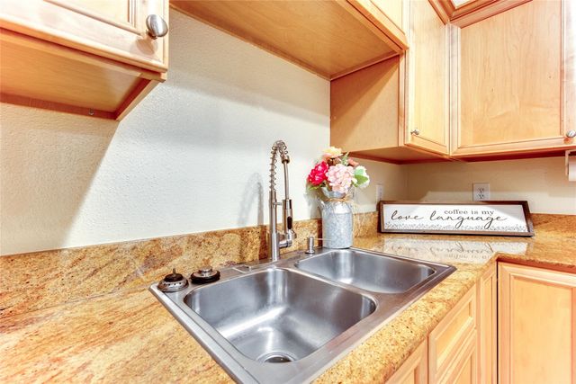 2255 Braeswood Park Drive 235, Houston, TX 77030