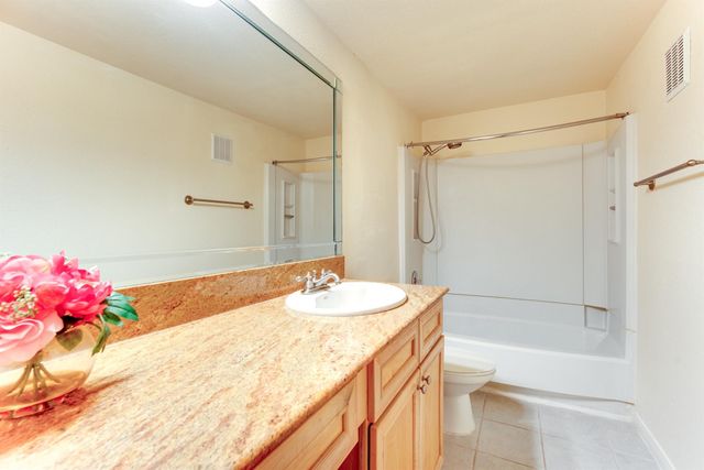 2255 Braeswood Park Drive 235, Houston, TX 77030