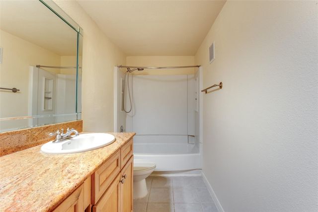 2255 Braeswood Park Drive 235, Houston, TX 77030