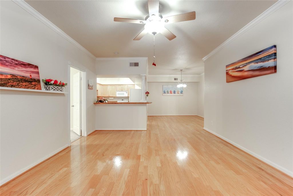 2255 Braeswood Park Drive 235, Houston, TX 77030
