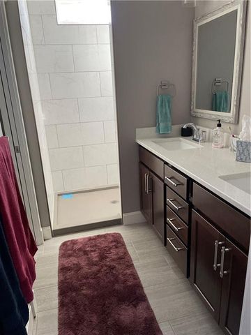 1219 W Adam Court, Ottawa, KS 66067